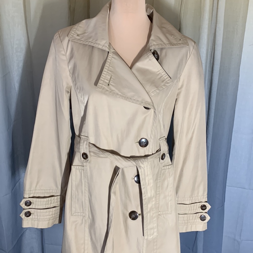 Gallery Trench Coat View 2